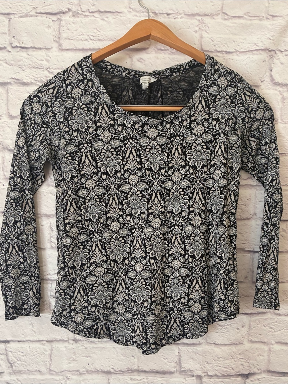 Lucky Brand Women's Black & White Floral Long-Sleeve Top - Small